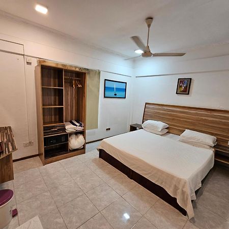Отель Batuta Maldives Surf View Тулусду Экстерьер фото