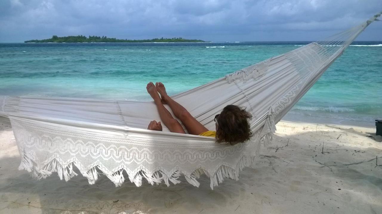 Отель Batuta Maldives Surf View Тулусду Экстерьер фото