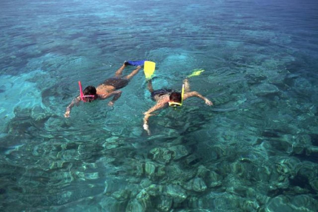 Отель Batuta Maldives Surf View Тулусду Экстерьер фото